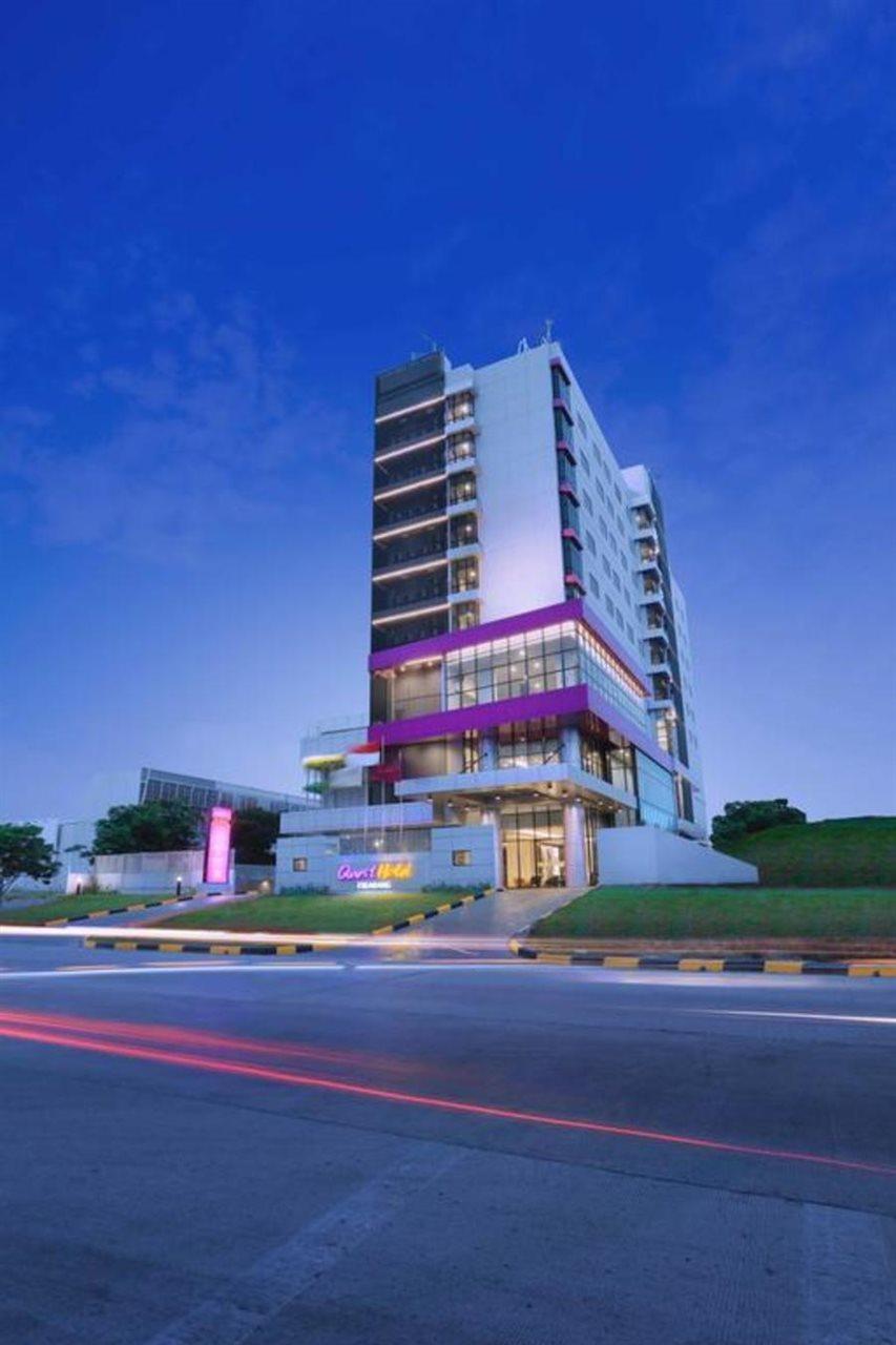 Quest Prime Cikarang By Aston Hotel Bekasi Ngoại thất bức ảnh