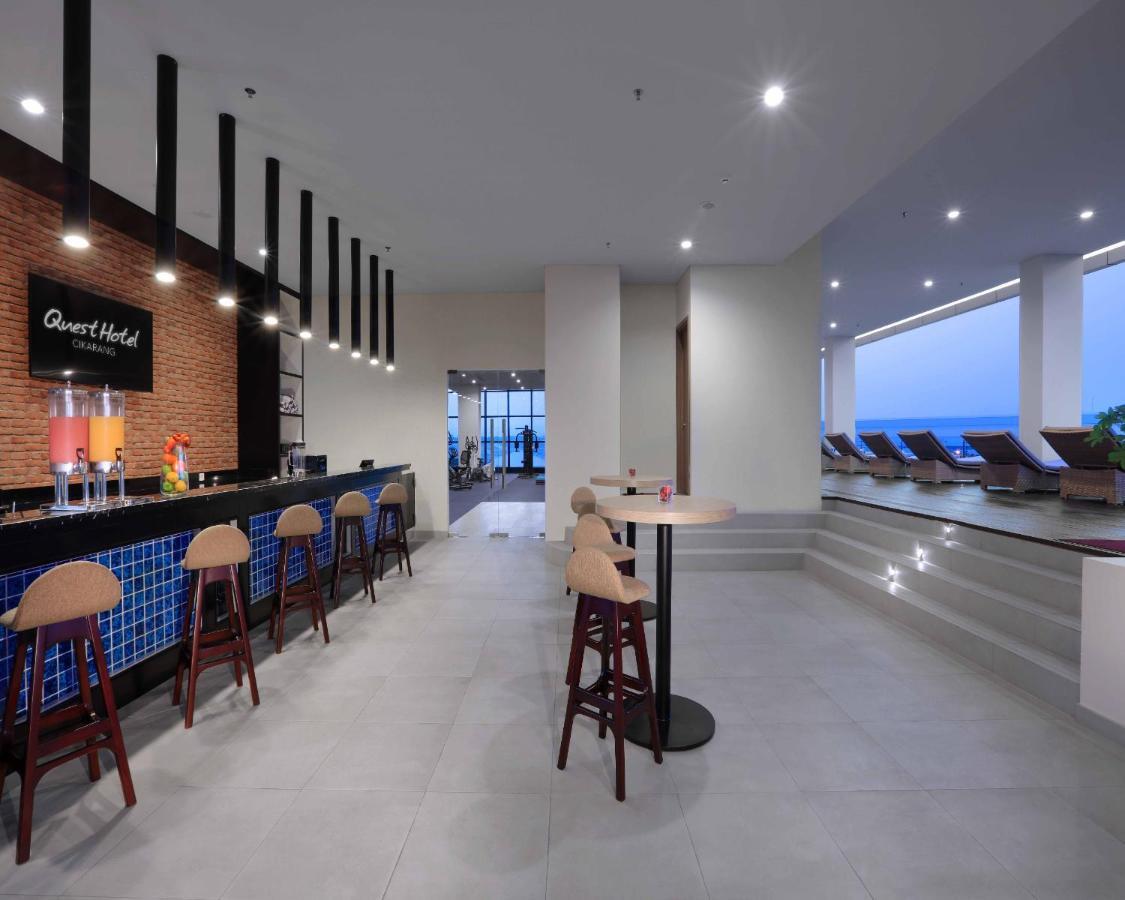 Quest Prime Cikarang By Aston Hotel Bekasi Ngoại thất bức ảnh