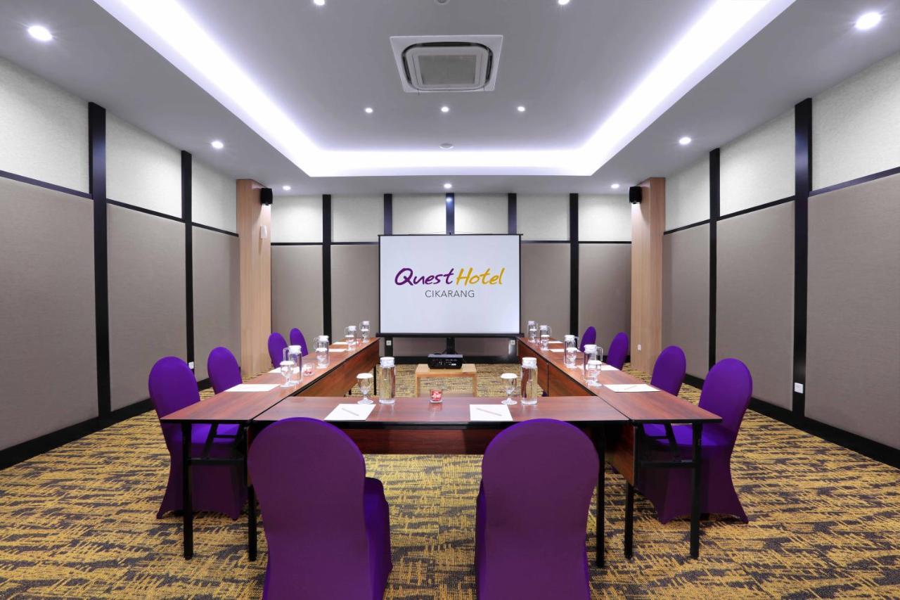 Quest Prime Cikarang By Aston Hotel Bekasi Ngoại thất bức ảnh